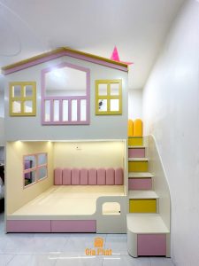 Giường tầng hình ngôi nhà dễ thương cho 2 bé gái nhà chị Liễu