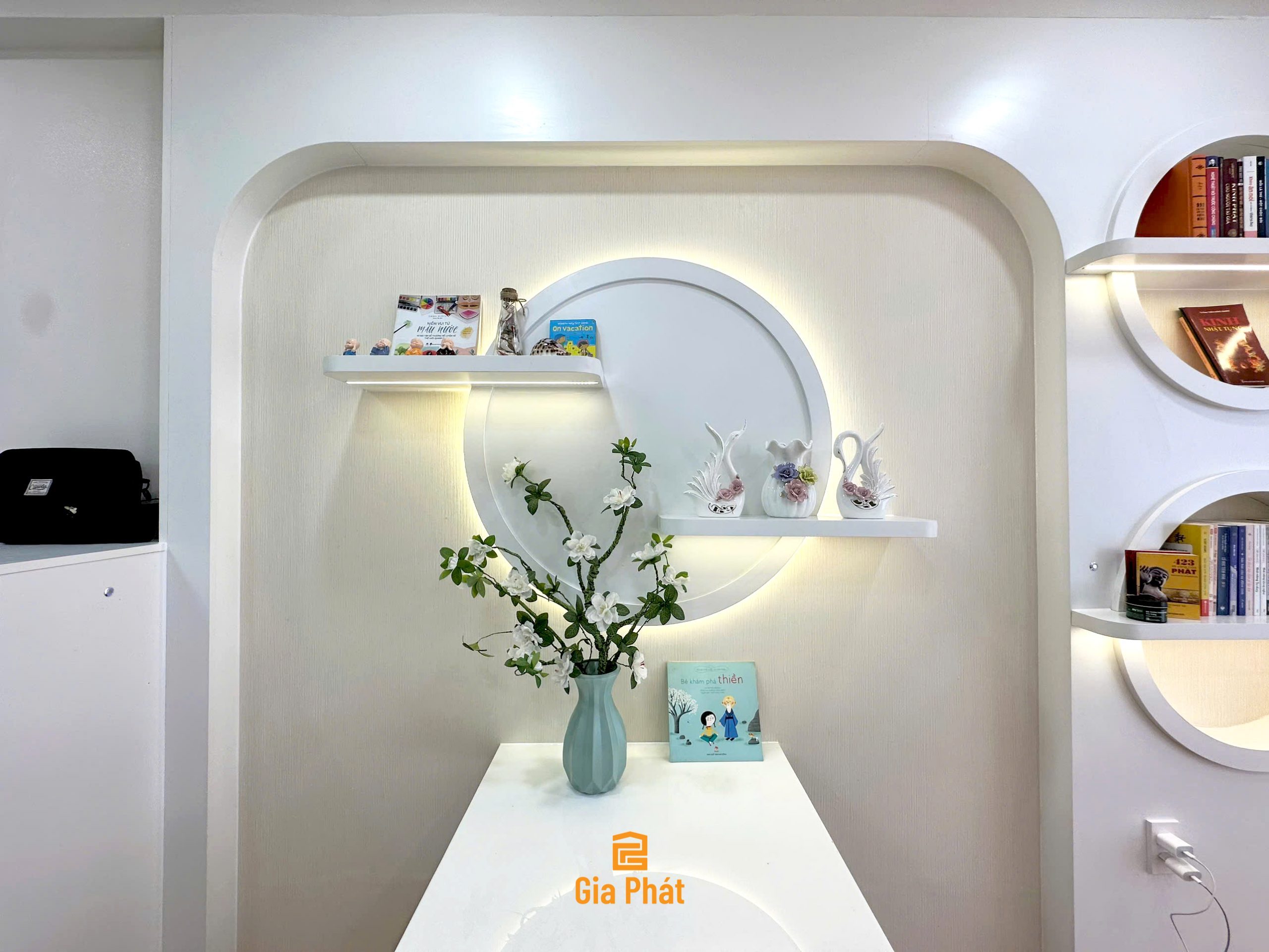Hoàn thiện công trình thực tế full nội thất phòng ngủ nhà chị Oanh