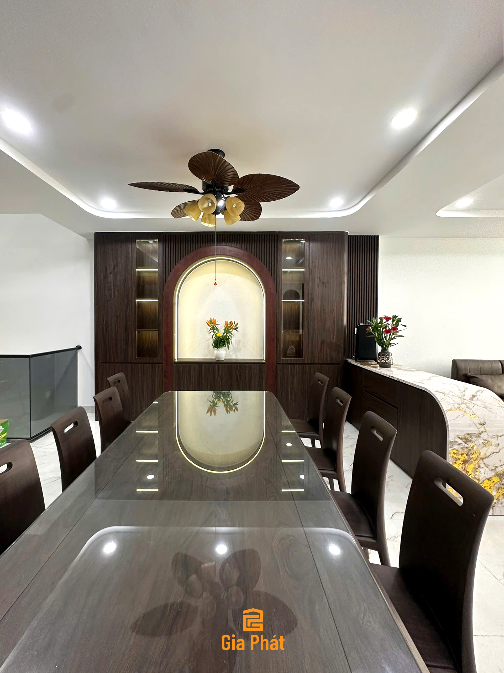 Hoàn thiện nội thất phòng khách nhà phố chị Huệ