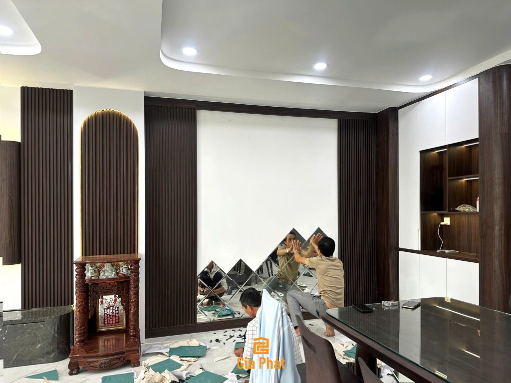 Hoàn thiện nội thất phòng khách nhà phố chị Huệ