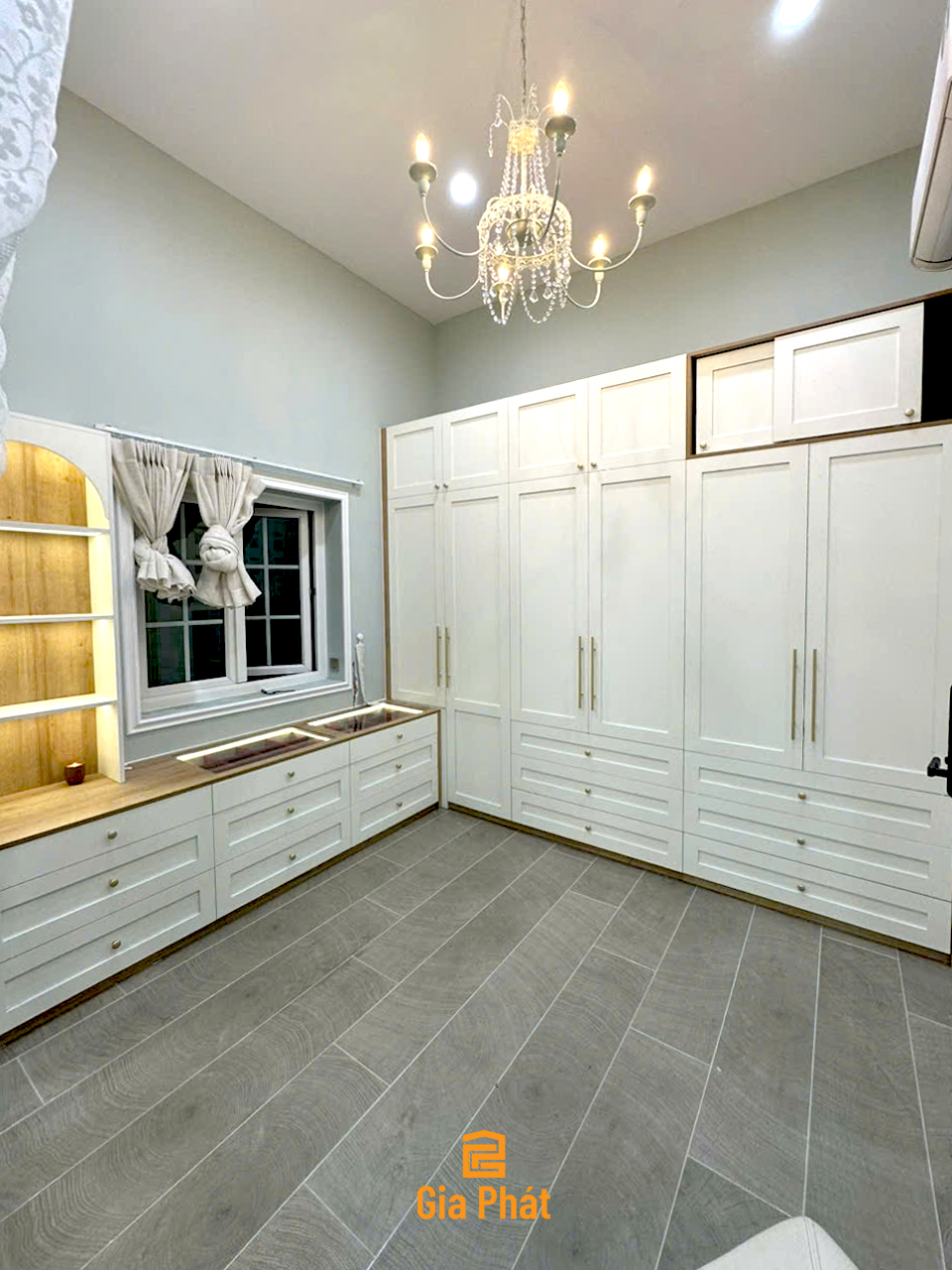 Hoàn thiện nội thất phòng ngủ cho nhà chị Thi