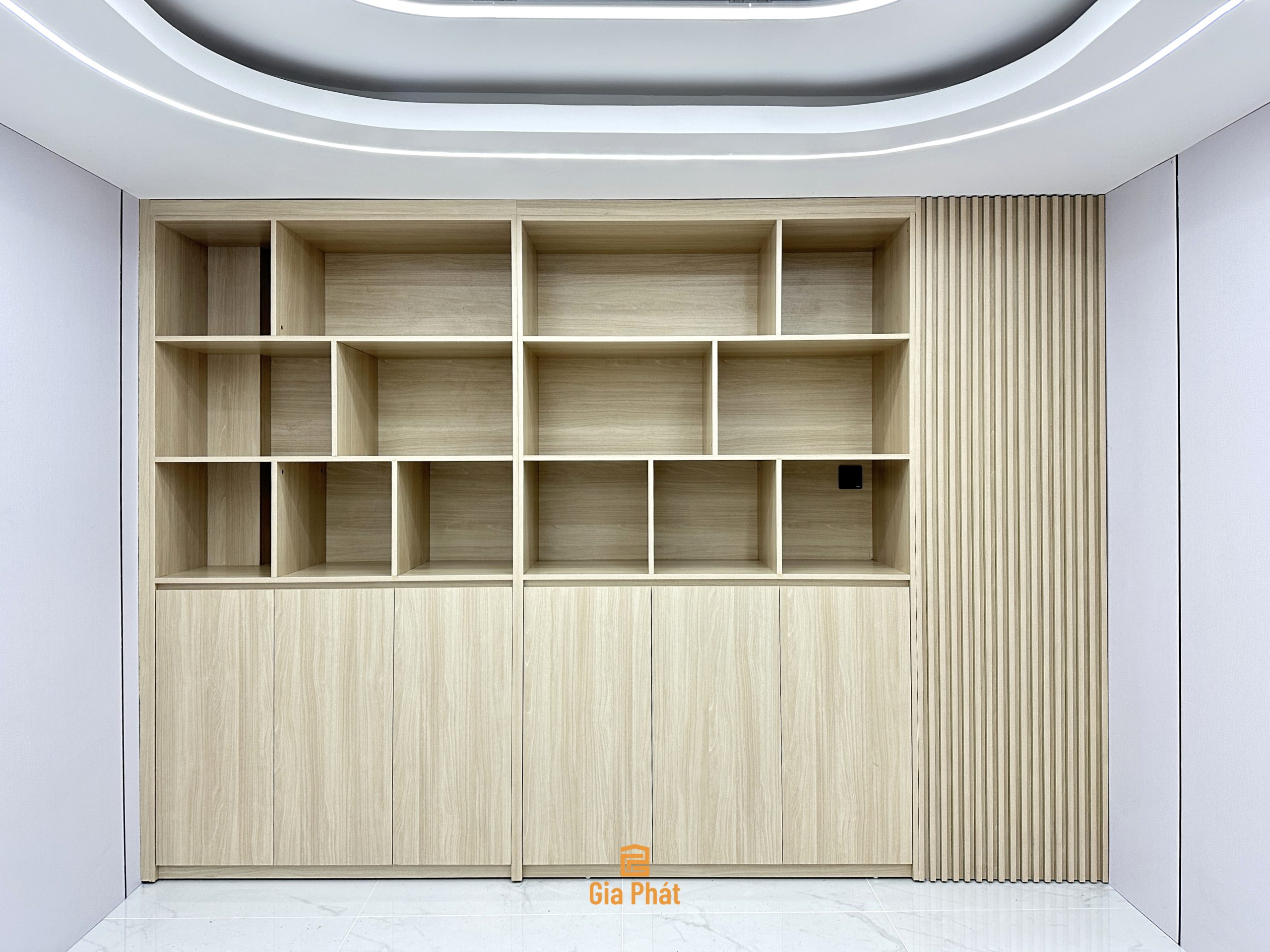 Hoàn thiện nội thất nhà ở kết hợp văn phòng